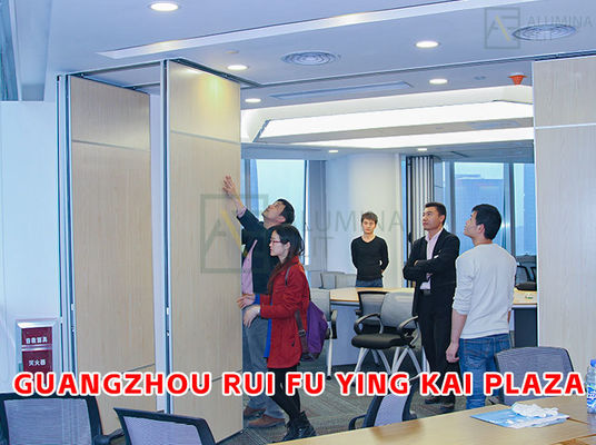 Хорошая цена. Огнестойкая деревянная акустическая перегородка с профилем 6061-T6 и стальной рамой Q235 для коворкингов онлайн