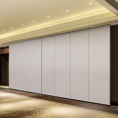 Хорошая цена. Banquet Hall Acoustic Partition Wall with Magnetic Seal Concealed Panel Edge Profiles and Powered Operation Option онлайн