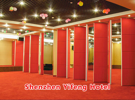 Хорошая цена. Folding Glass Partition with Sound Insulation 30-42dB and Customizable Design for Easy Installation онлайн