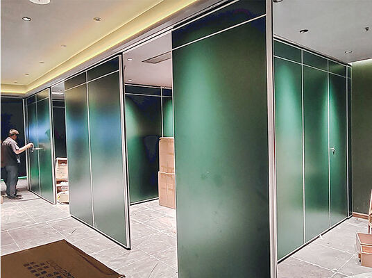 Хорошая цена. Soundproofing Movable Partition Wall with Customizable Dimensions and Aluminium-Steel Construction for Conference Rooms онлайн
